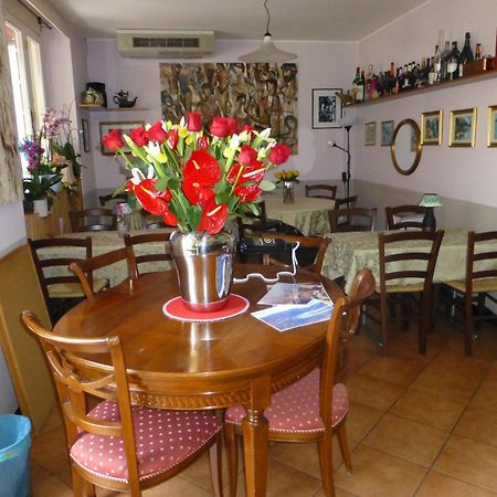 Caffe Del Viaggiatore Valsolda Екстериор снимка